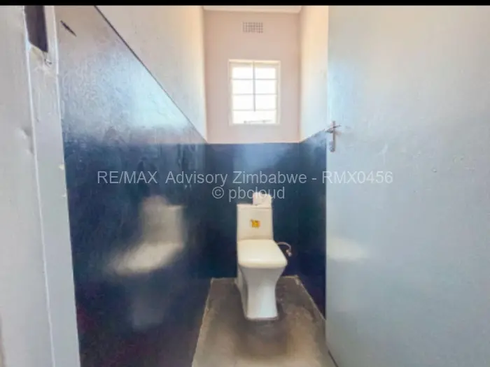 2 Bedroom House to Rent in Chitungwiza, Chitungwiza