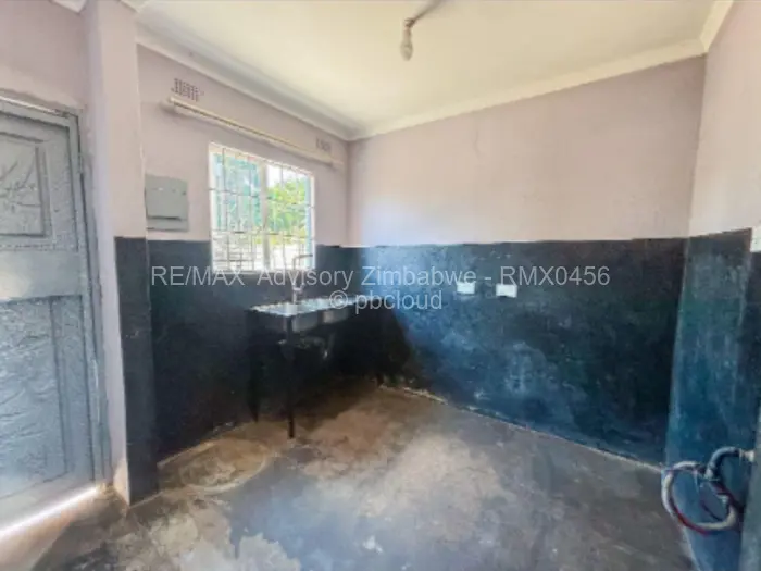 2 Bedroom House to Rent in Chitungwiza, Chitungwiza