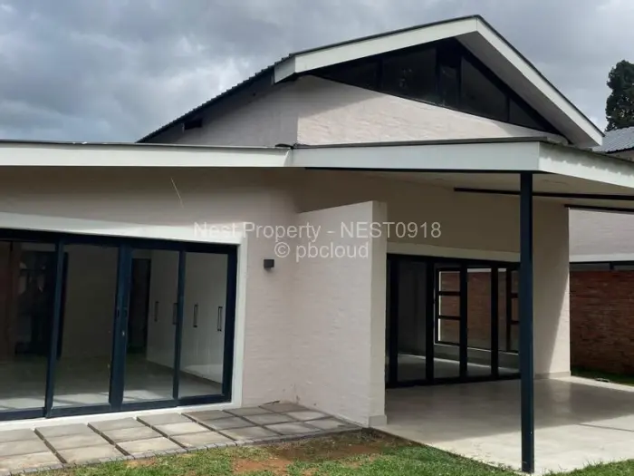 Townhouse/Cluster for Sale in Newlands, Harare