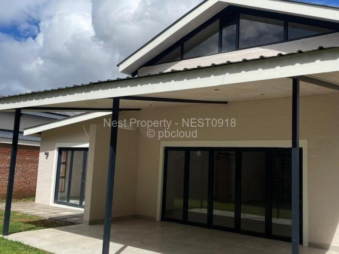 Townhouse/Cluster for Sale in Newlands, Harare