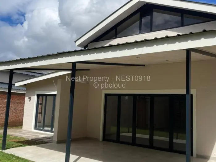 Townhouse/Cluster for Sale in Newlands, Harare