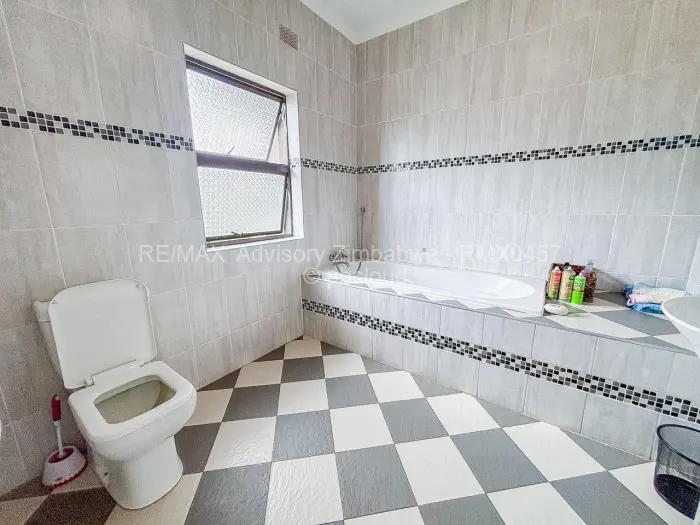 5 Bedroom House for Sale in Colne Valley, Harare