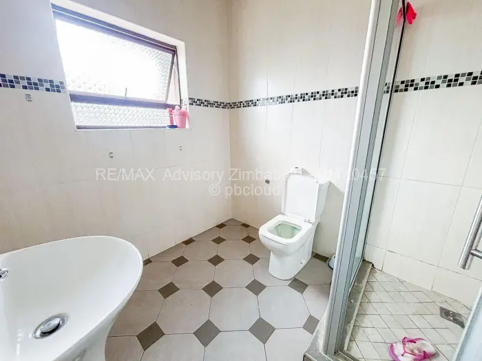 5 Bedroom House for Sale in Colne Valley, Harare