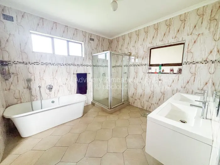 5 Bedroom House for Sale in Colne Valley, Harare