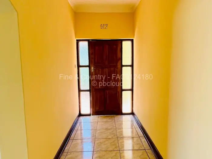 5 Bedroom House to Rent in Borrowdale West, Harare