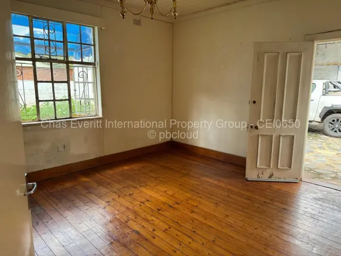 Office to Rent in Suburbs, Bulawayo
