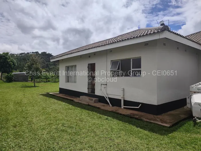 1 Bedroom Cottage/Garden Flat to Rent in Glen Lorne, Harare
