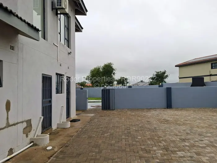 5 Bedroom House for Sale in Hopeville, Bulawayo