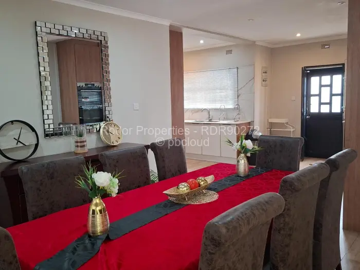 5 Bedroom House for Sale in Hopeville, Bulawayo