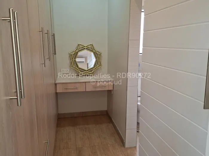 5 Bedroom House for Sale in Hopeville, Bulawayo