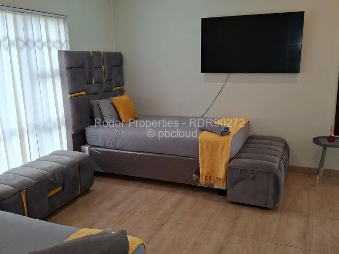 5 Bedroom House for Sale in Hopeville, Bulawayo