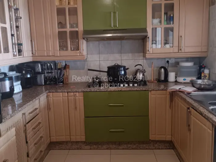 Townhouse/Cluster to Rent in Marlborough