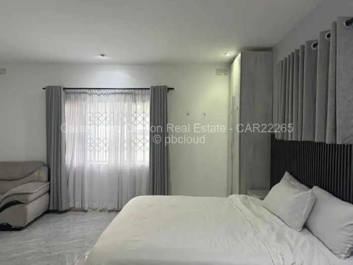 6 Bedroom House to Rent in Highlands, Harare