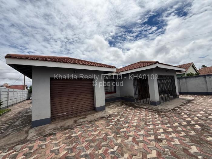 3 Bedroom House for Sale in Mainway Meadows, Harare