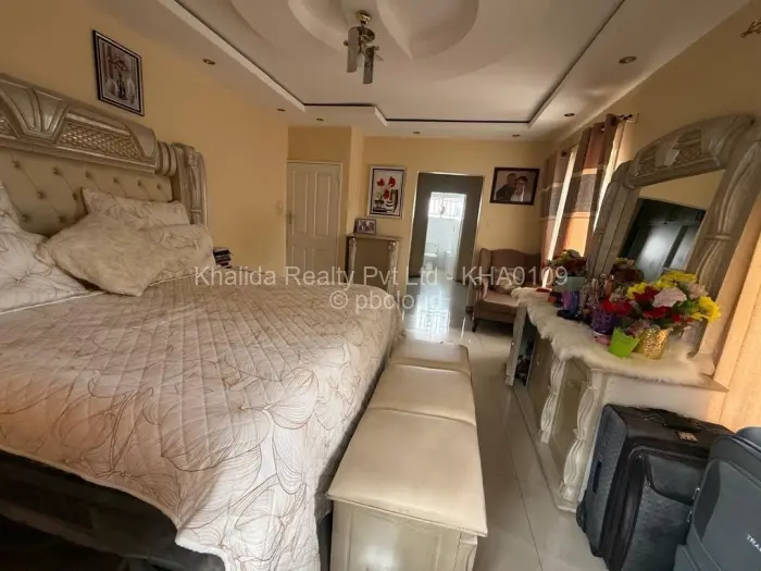 3 Bedroom House for Sale in Mainway Meadows, Harare