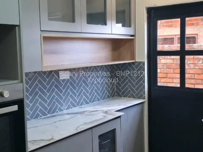 5 Bedroom House to Rent in Southview, Gweru