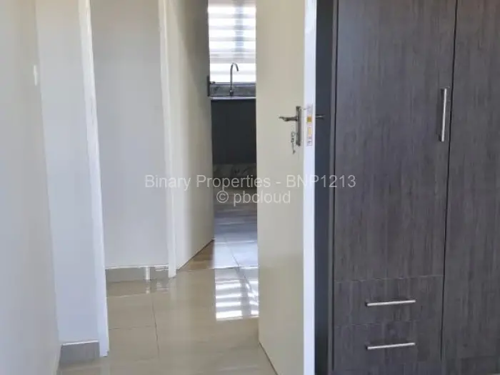 5 Bedroom House to Rent in Southview, Gweru