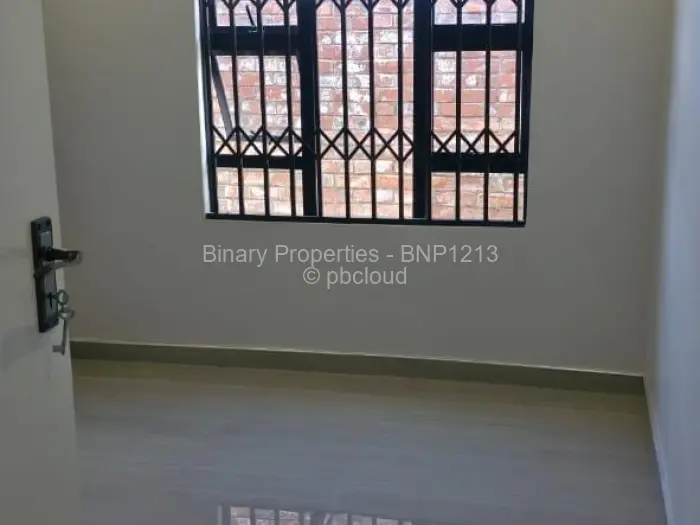 5 Bedroom House to Rent in Southview, Gweru