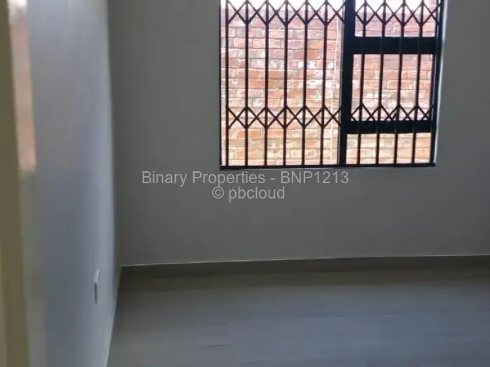 5 Bedroom House to Rent in Southview, Gweru