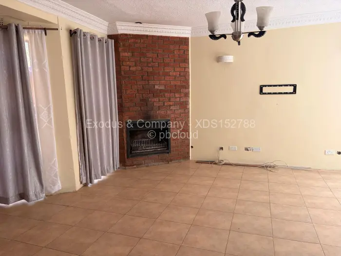 5 Bedroom House to Rent in Crowhill Views, Harare