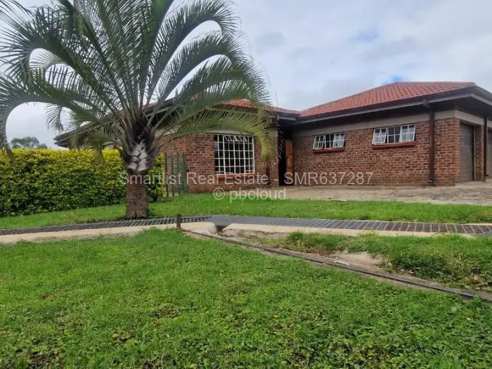 Townhouse/Cluster to Rent in Monavale, Harare