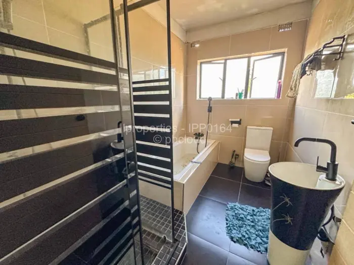 4 Bedroom House for Sale in Crowhill Views, Harare