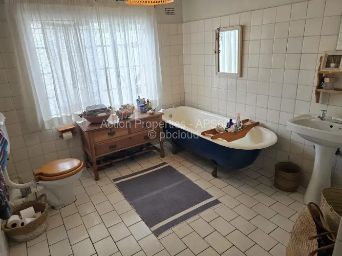 4 Bedroom House for Sale in Highlands, Harare