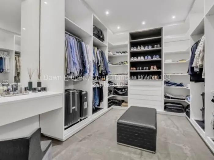 Townhouse/Cluster for Sale in Sandton, Johannesburg