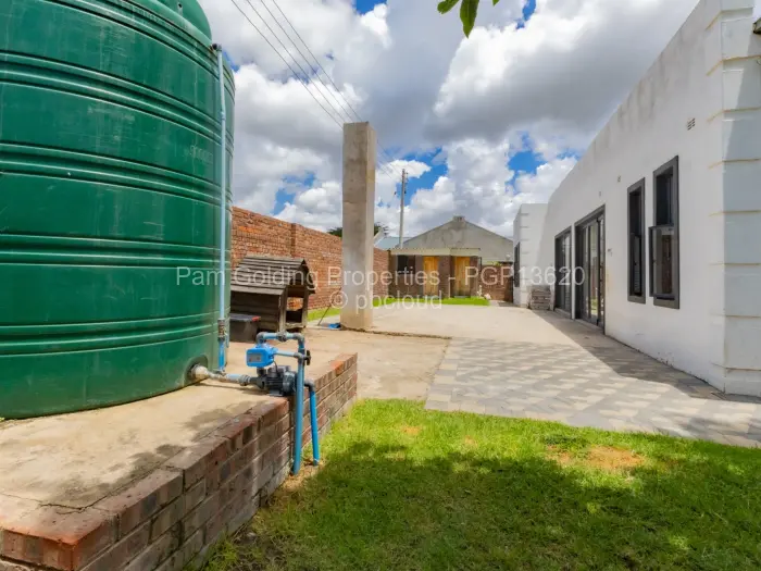 Townhouse/Cluster for Sale in Greendale, Harare