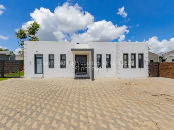 Townhouse/Cluster for Sale in Greendale, Harare
