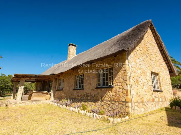 Hospitality/BnB for Sale in Nyanga, Nyanga