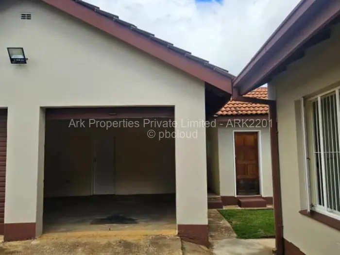 4 Bedroom House to Rent in The Grange, Harare