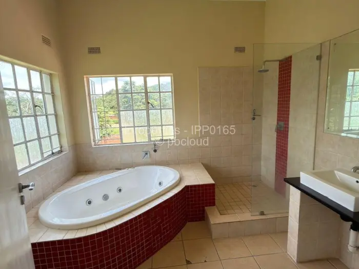 4 Bedroom House to Rent in Glen Lorne