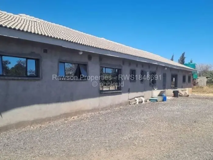 5 Bedroom House for Sale in Gweru East, Gweru
