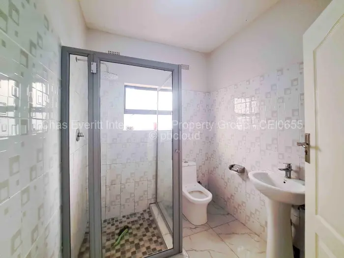 4 Bedroom House for Sale in Ruwa, Ruwa