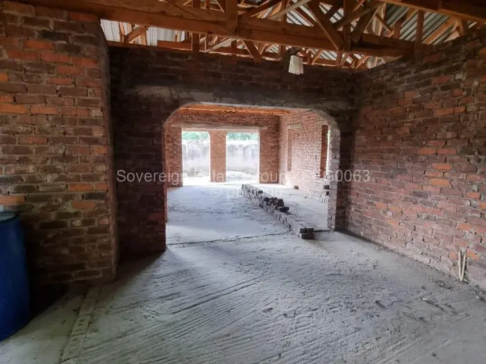 5 Bedroom House for Sale in Glen View, Harare