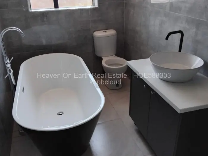 5 Bedroom House for Sale in Mount Pleasant Heights, Harare