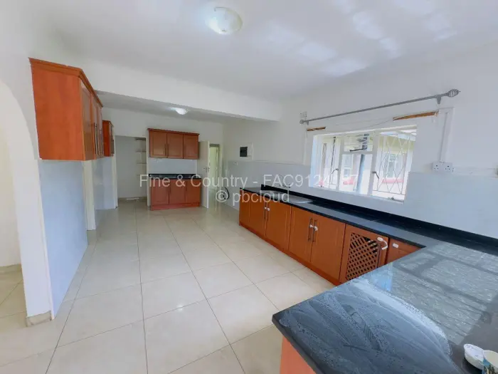 Townhouse/Cluster to Rent in Hogerty Hill, Harare