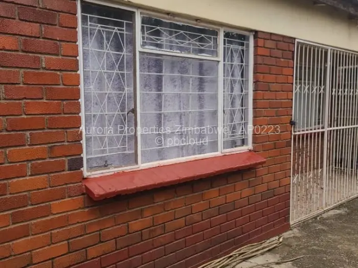 4 Bedroom House to Rent in Chitungwiza, Chitungwiza