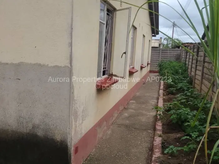 4 Bedroom House to Rent in Chitungwiza, Chitungwiza