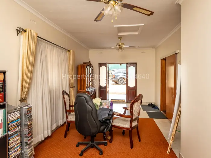 6 Bedroom House to Rent in Greystone Park, Harare