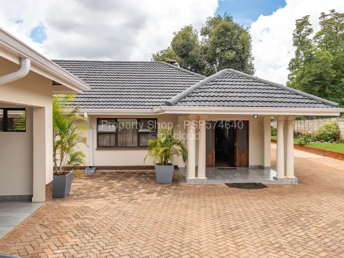 6 Bedroom House to Rent in Greystone Park, Harare