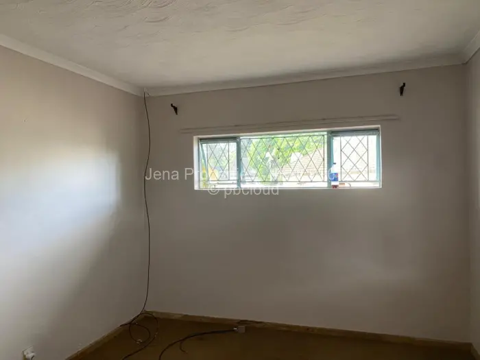 3 Bedroom House to Rent in Houghton Park