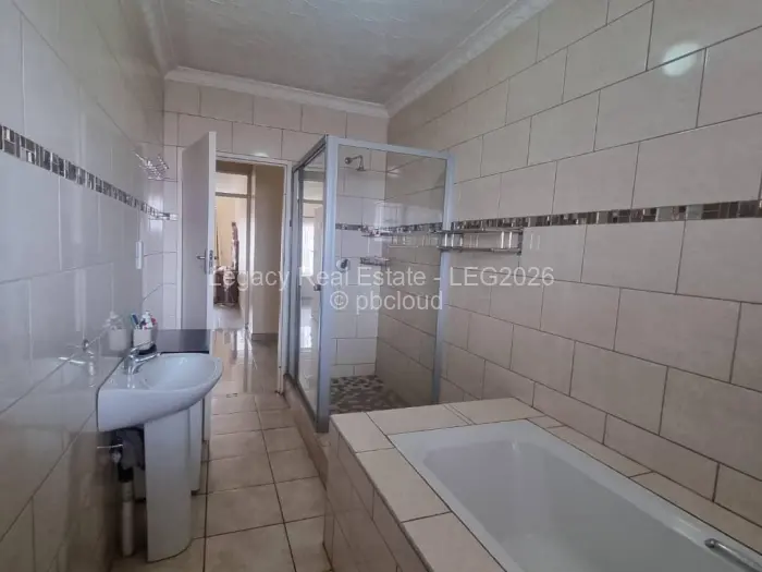 5 Bedroom House for Sale in Belvedere, Harare