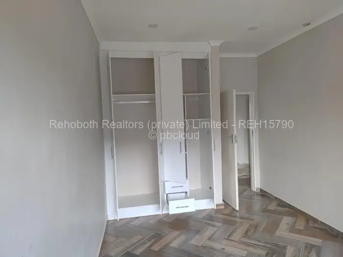 Townhouse/Cluster for Sale in Madokero Estates, Harare