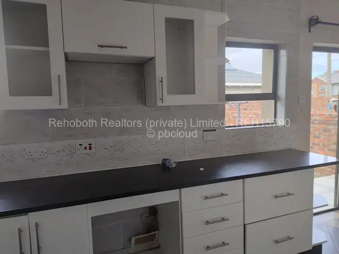 Townhouse/Cluster for Sale in Madokero Estates, Harare