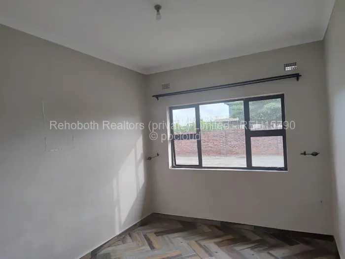 Townhouse/Cluster for Sale in Madokero Estates, Harare