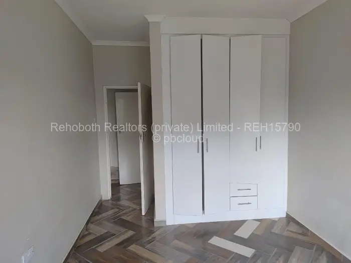 Townhouse/Cluster for Sale in Madokero Estates, Harare