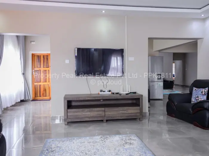 6 Bedroom House for Sale in Mount Pleasant Heights, Harare