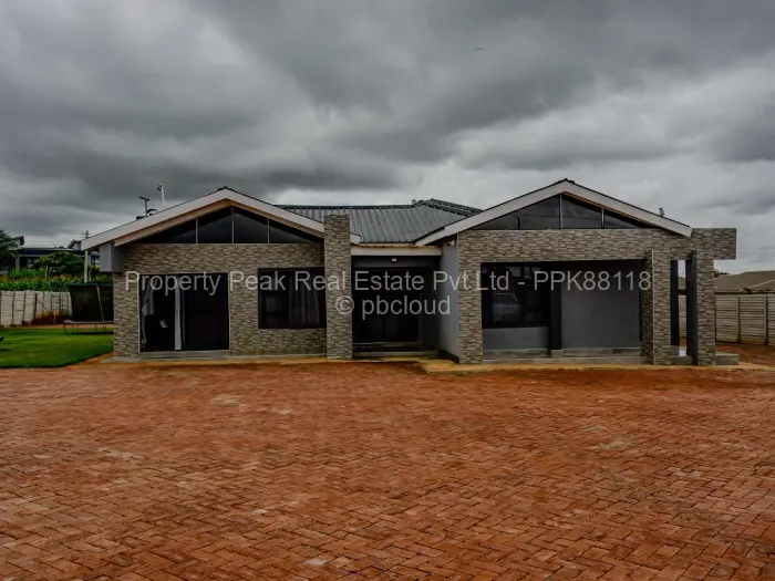 6 Bedroom House for Sale in Mount Pleasant Heights, Harare
